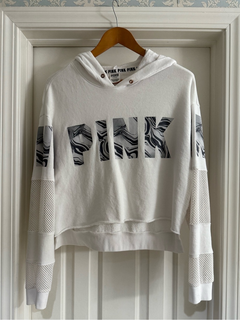 PINK Victoria’s Secret white hoodie Medium